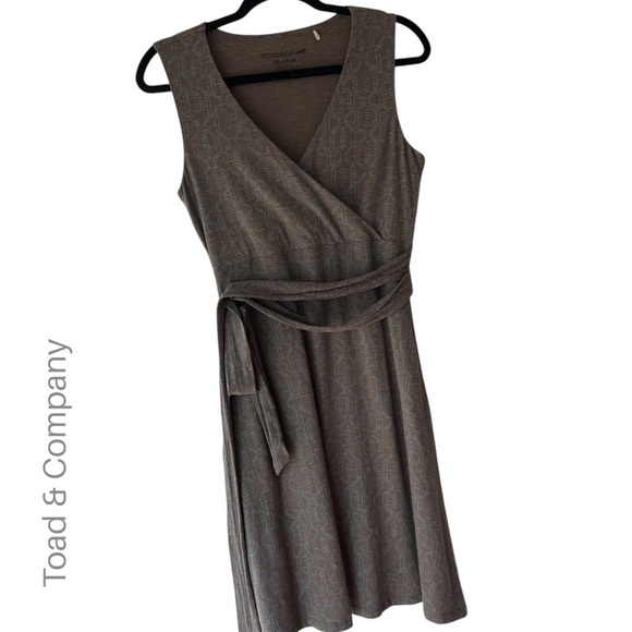 TOAD & CO NWOT CUE WRAP SLEEVELESS CAFE DRESS | SIZE: MEDIUM - Picture 1 of 8